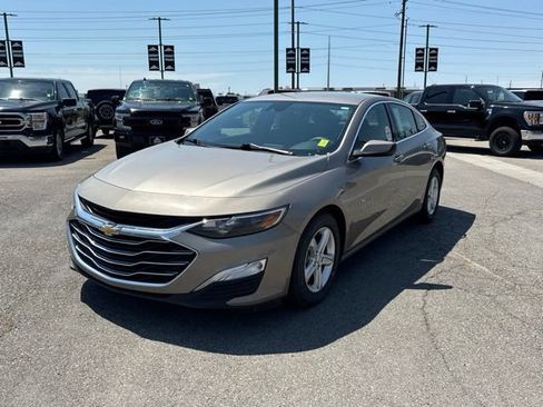 Used 2022 Chevrolet Malibu LS w/ Driver Confidence Package II FWD image 8