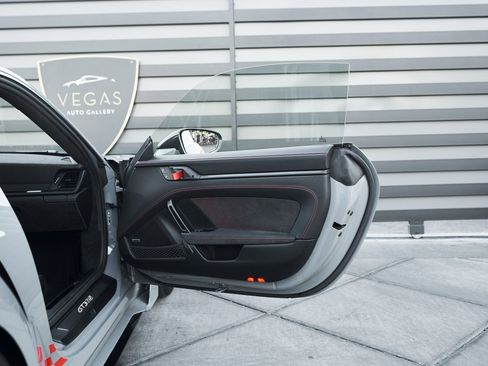 Used 2024 Porsche 911 GT3 RS w/ Weissach Package image 28