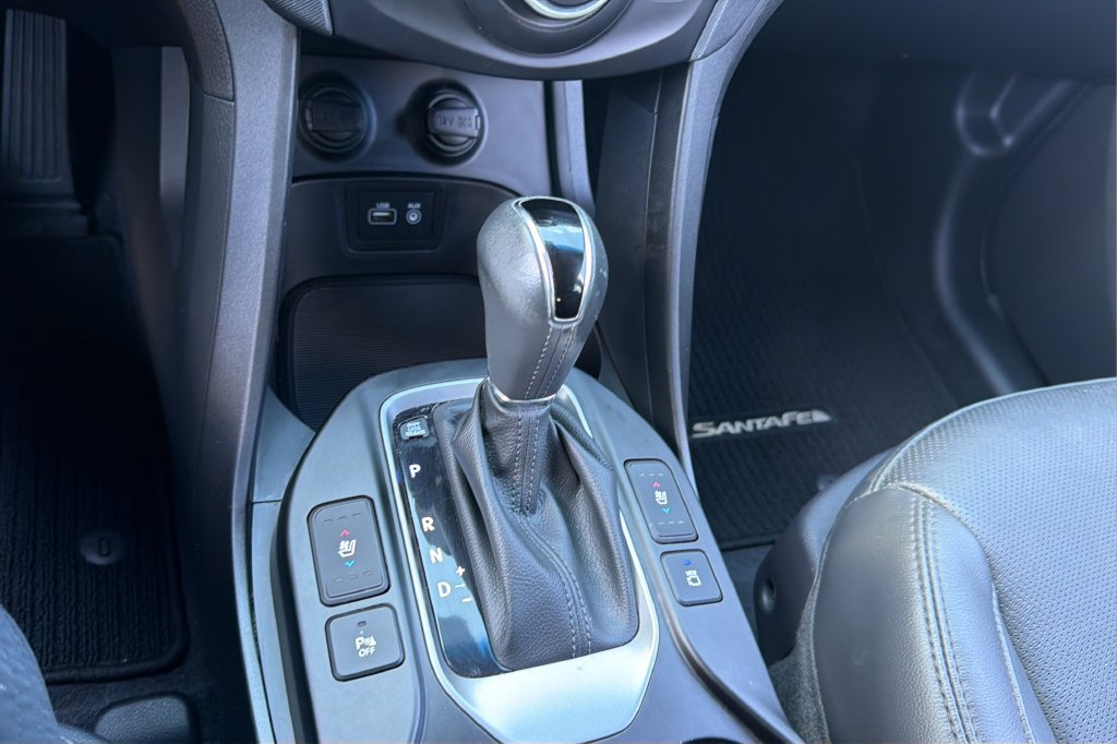 Used 2018 Hyundai Santa Fe Sport FWD image 26