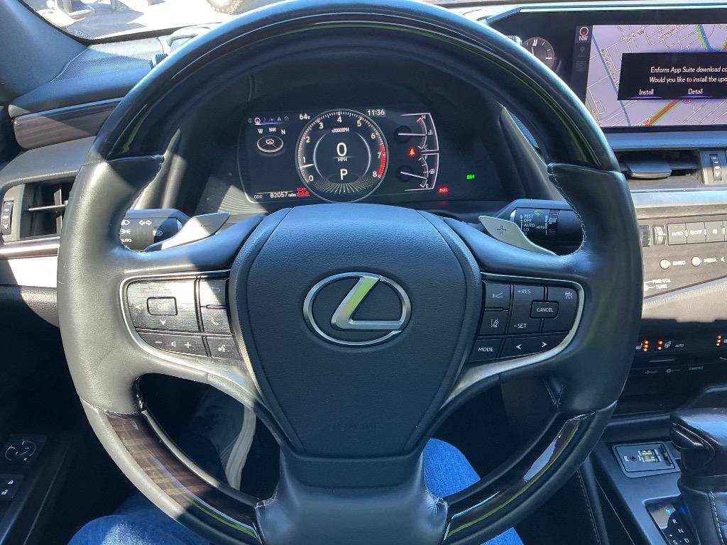 Used 2019 Lexus ES 350 w/ Premium Package FWD image 17