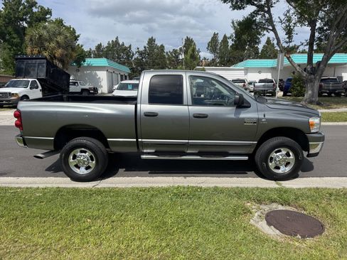 Used 2007 Dodge Ram 2500 Truck SLT AWD/4WD image 4