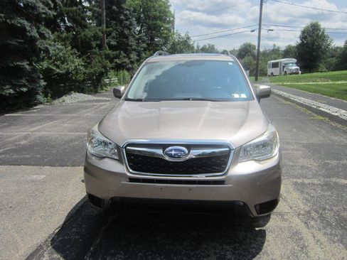 Used 2014 Subaru Forester 2.5i Premium w/ All-Weather Package AWD/4WD image 18