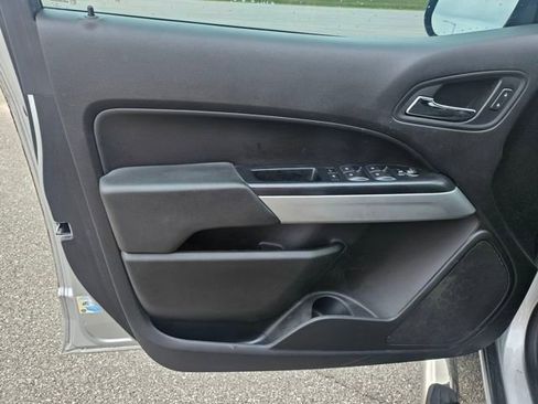 Used 2018 Chevrolet Colorado LT image 10