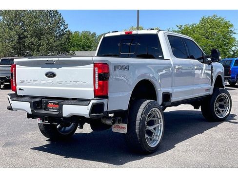 Used 2025 Ford F350 Lariat w/ Lariat Ultimate Package AWD/4WD image 15