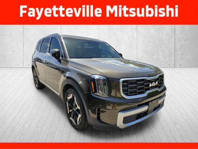 Used 2024 Kia Telluride S w/ S Sunroof Package