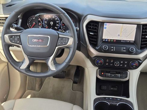 Certified 2023 GMC Acadia Denali w/ Denali Ultimate Package FWD image 27