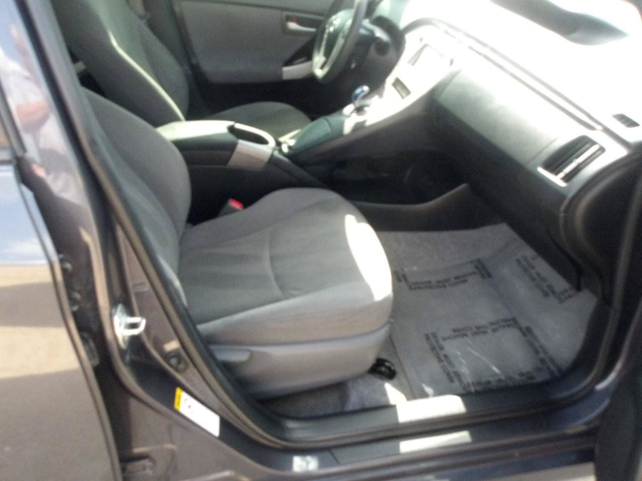 Used 2015 Toyota Prius Three FWD image 10
