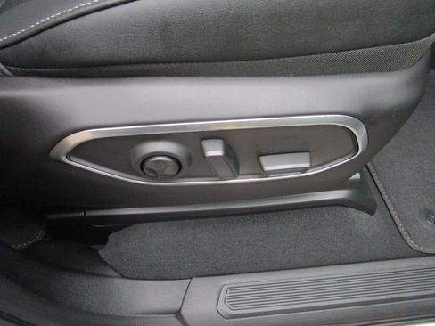 New 2026 Jeep Grand Wagoneer Limited w/ Convenience Group I image 26