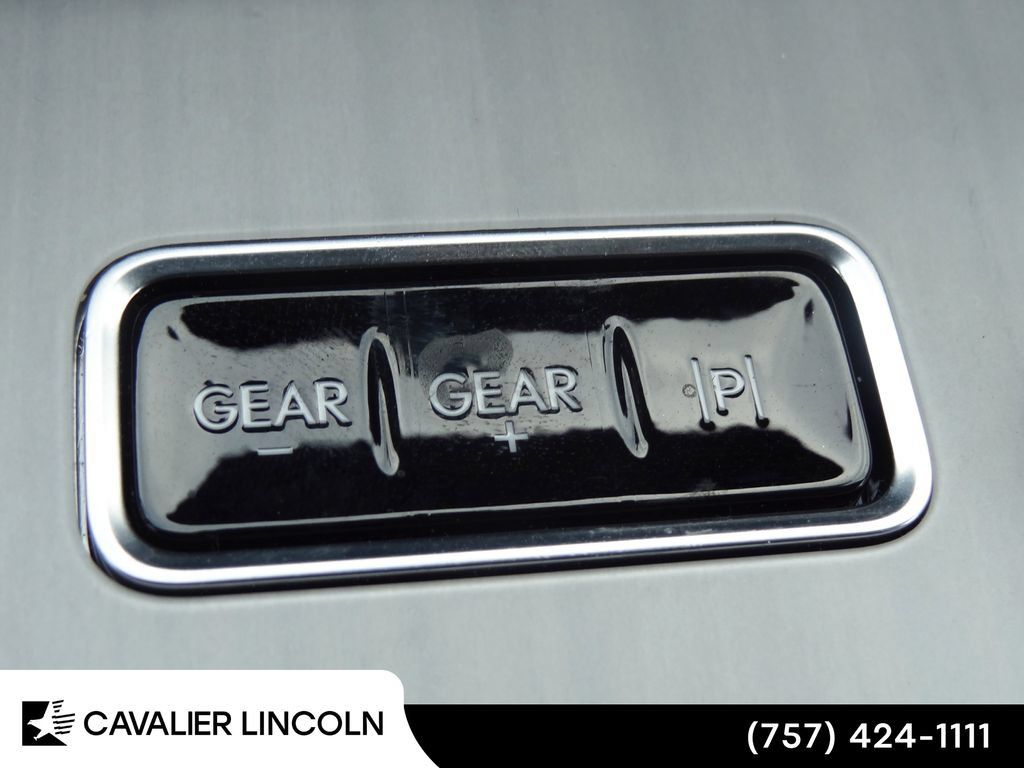 Used 2026 Lincoln Navigator L Premier AWD/4WD image 45