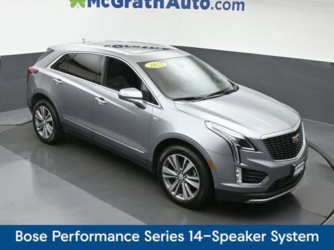 Used 2025 Cadillac XT5 Premium Luxury image 3