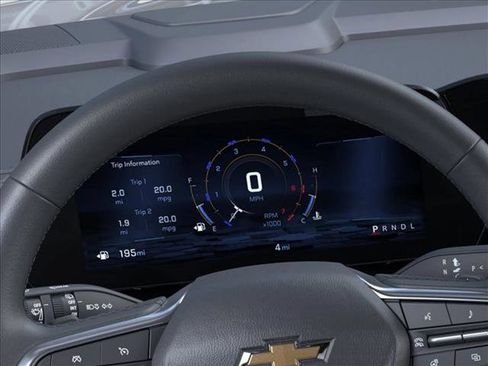 New 2026 Chevrolet Suburban Premier RWD image 18