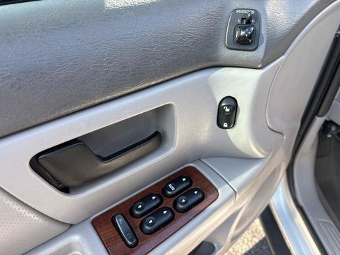 Used 2007 Ford Taurus SEL FWD image 10