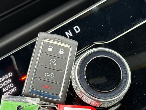 New 2025 Jeep Grand Cherokee Limited w/ Trailer Tow Package image 37