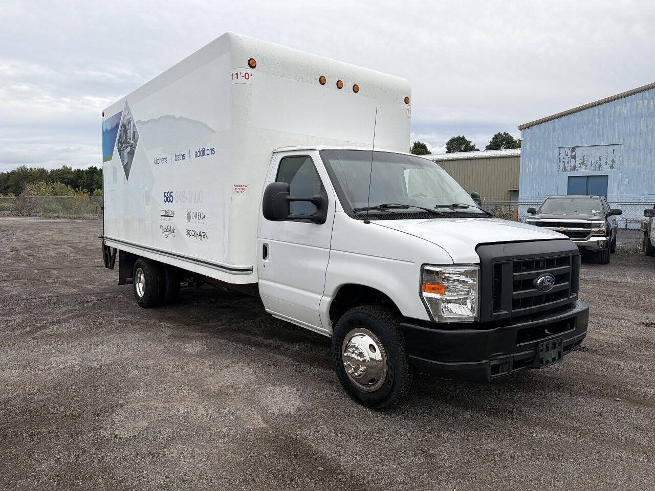 Used 2018 Ford E-350 and Econoline 350 Super Duty RWD image 7