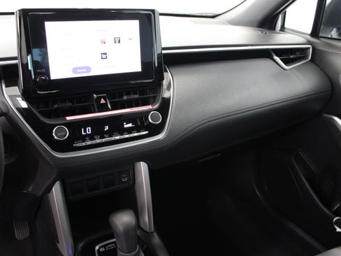 Certified 2024 Toyota Corolla Cross AWD Hybrid image 15