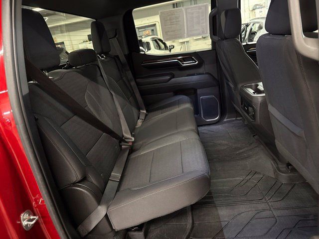 Used 2023 Chevrolet Silverado 1500 RST w/ Z71 Off-Road Package AWD/4WD image 25