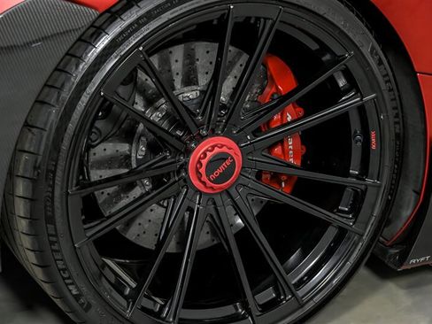 Used 2018 McLaren 720S RWD image 20