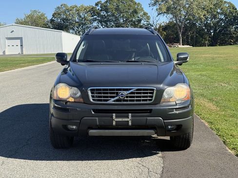 Used 2010 Volvo XC90 3.2 image 1
