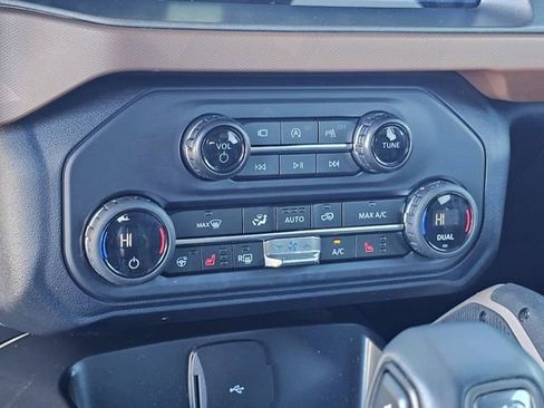 Certified 2024 Ford Bronco Outer Banks image 18