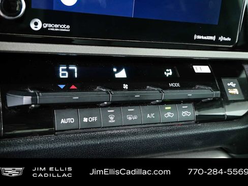 Used 2023 Toyota Tundra SR5 w/ SR5 Convenience Package AWD/4WD image 15