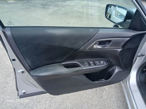 Used 2015 Honda Accord LX image 10