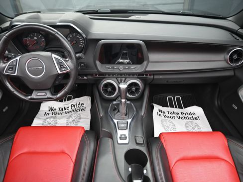 Used 2021 Chevrolet Camaro SS RWD image 19