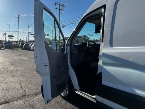 Used 2016 Ford Transit 250 130 Medium Roof RWD image 9