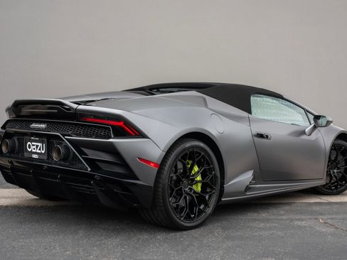 Used 2020 Lamborghini Huracan EVO AWD/4WD image 22