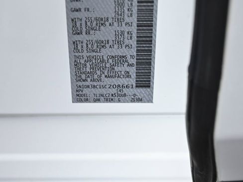 Used 2025 Nissan Pathfinder SV image 32