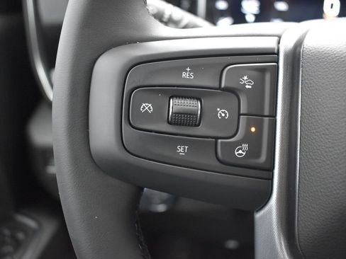 Used 2024 GMC Sierra 1500 SLT w/ X31 Off-Road Package AWD/4WD image 15