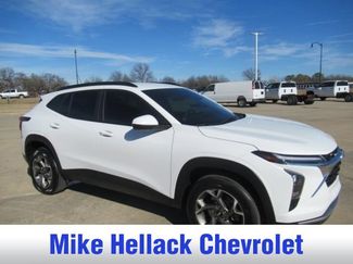 Used 2025 Chevrolet Trax LT w/ Driver Confidence Package video 1