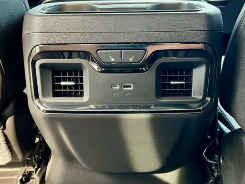 Used 2022 GMC Sierra 1500 AT4 w/ AT4 Premium Package image 43