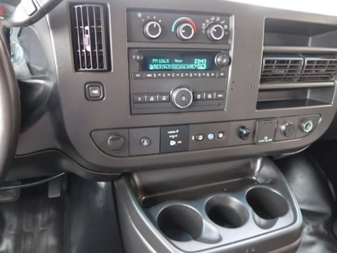 Used 2020 Chevrolet Express 3500 w/ Power Convenience Package RWD image 11