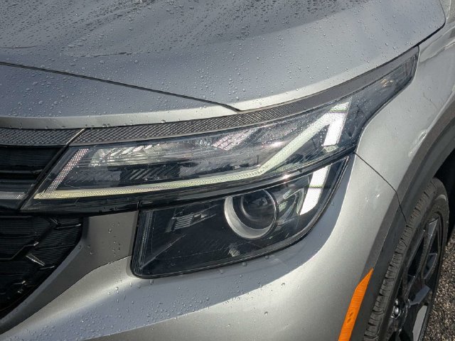Used 2024 Kia Seltos X-Line AWD/4WD image 10