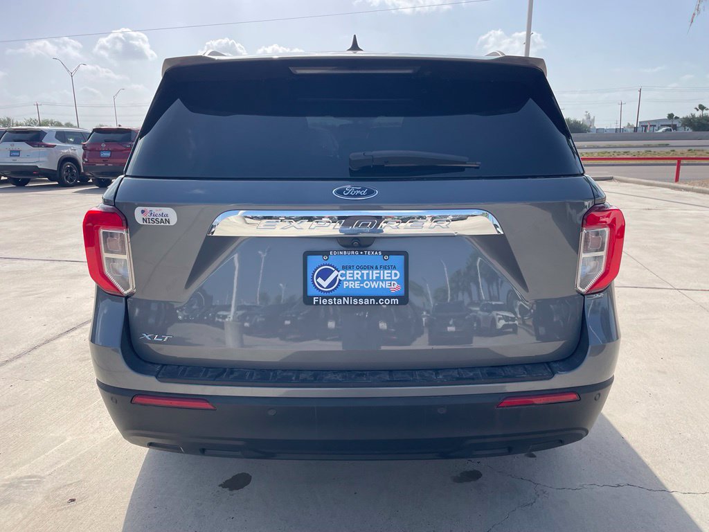 Used 2024 Ford Explorer XLT RWD image 8
