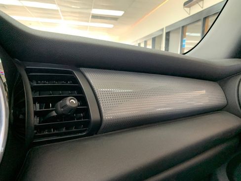 Used 2020 MINI Cooper 2-Door Hardtop FWD image 22