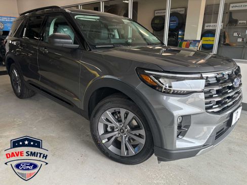 New 2026 Ford Explorer Active w/ Active Comfort Package AWD/4WD image 1