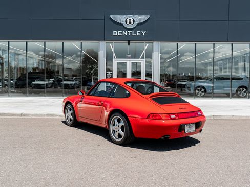Used 1995 Porsche 911 Carrera RWD image 8
