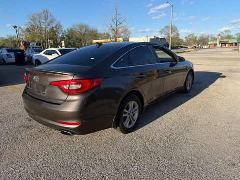 Used 2015 Hyundai Sonata SE w/ Option Group 09 image 2