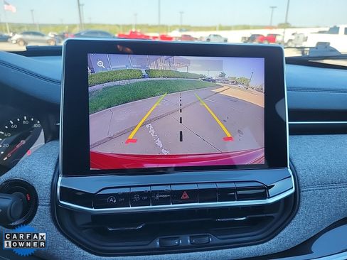 Used 2024 Jeep Compass Latitude image 16