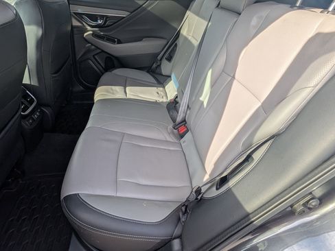 Used 2022 Subaru Outback Limited image 12