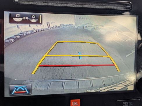 Used 2017 Toyota Sienna Limited Premium image 24