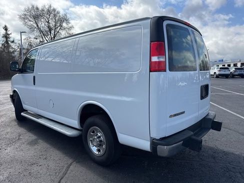 Used 2024 Chevrolet Express 2500 w/ Driver Convenience Package RWD image 7