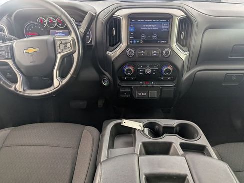 Used 2022 Chevrolet Silverado 2500 LT w/ Convenience Package image 24