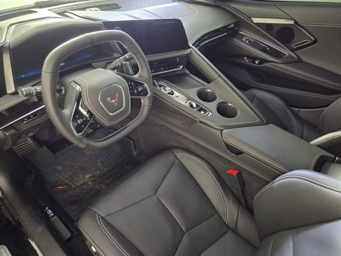 Used 2026 Chevrolet Corvette Stingray Preferred Cpe w/ Z51 Performance Package RWD image 32