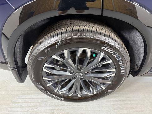 Certified 2025 Nissan Rogue Platinum w/ Platinum Premium Package image 10