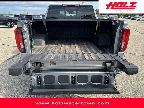 Certified 2023 GMC Sierra 1500 SLT w/ SLT Premium Plus Package AWD/4WD image 17