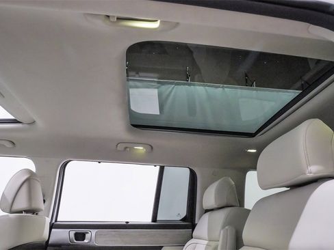 Used 2025 Hyundai Santa Fe Calligraphy image 12