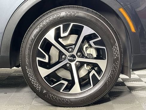 Certified 2023 Kia Sportage EX AWD/4WD image 11