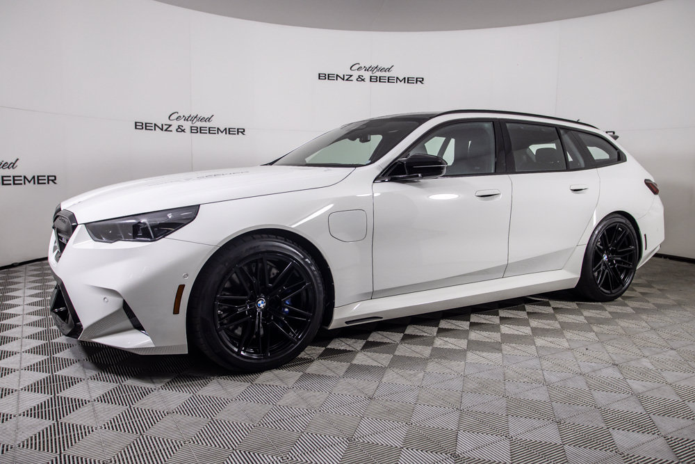 Used 2025 BMW M5 Touring AWD/4WD image 9